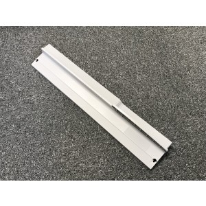 132. Plastgavel undre 