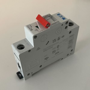 001. Automatsäkring Moeller.