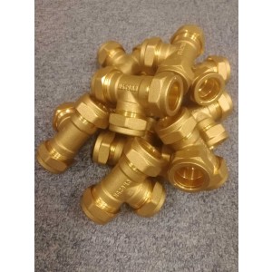 10-pack T-rör klämringskoppling 22 mm